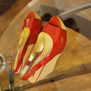 Nine west pleather shiny red picnic wedges size 9